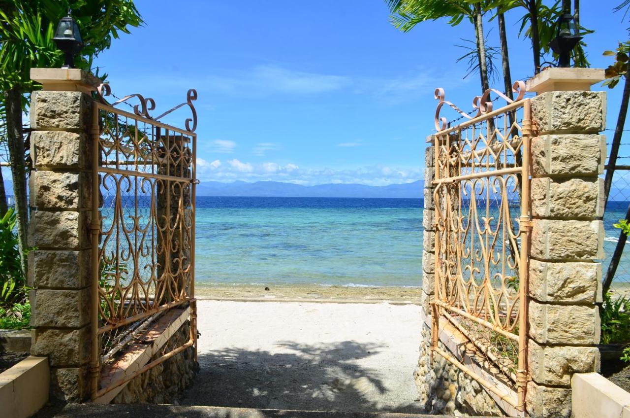 Private Beachfront Accommodation With Ocean View And Direct Reef Access Моалбоал Екстериор снимка