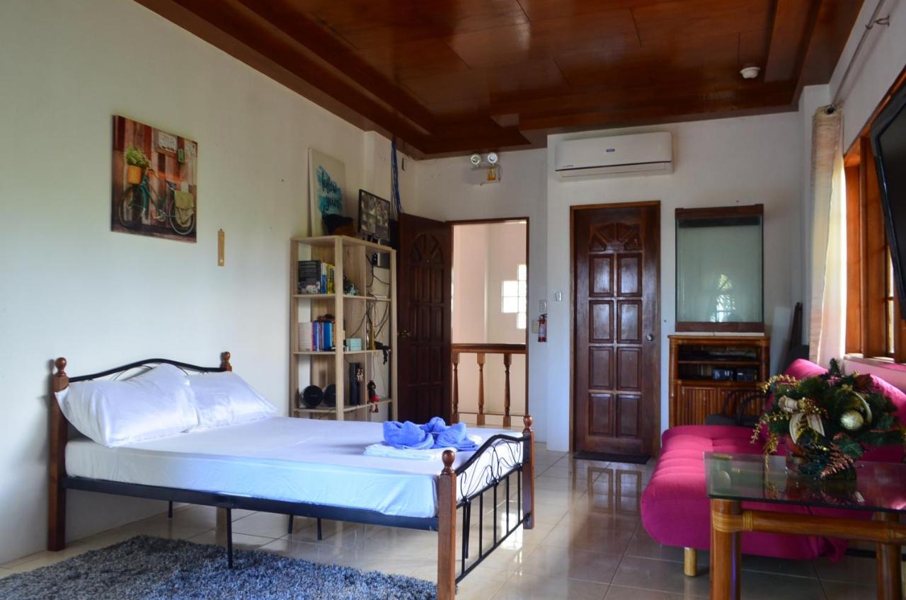 Private Beachfront Accommodation With Ocean View And Direct Reef Access Моалбоал Екстериор снимка
